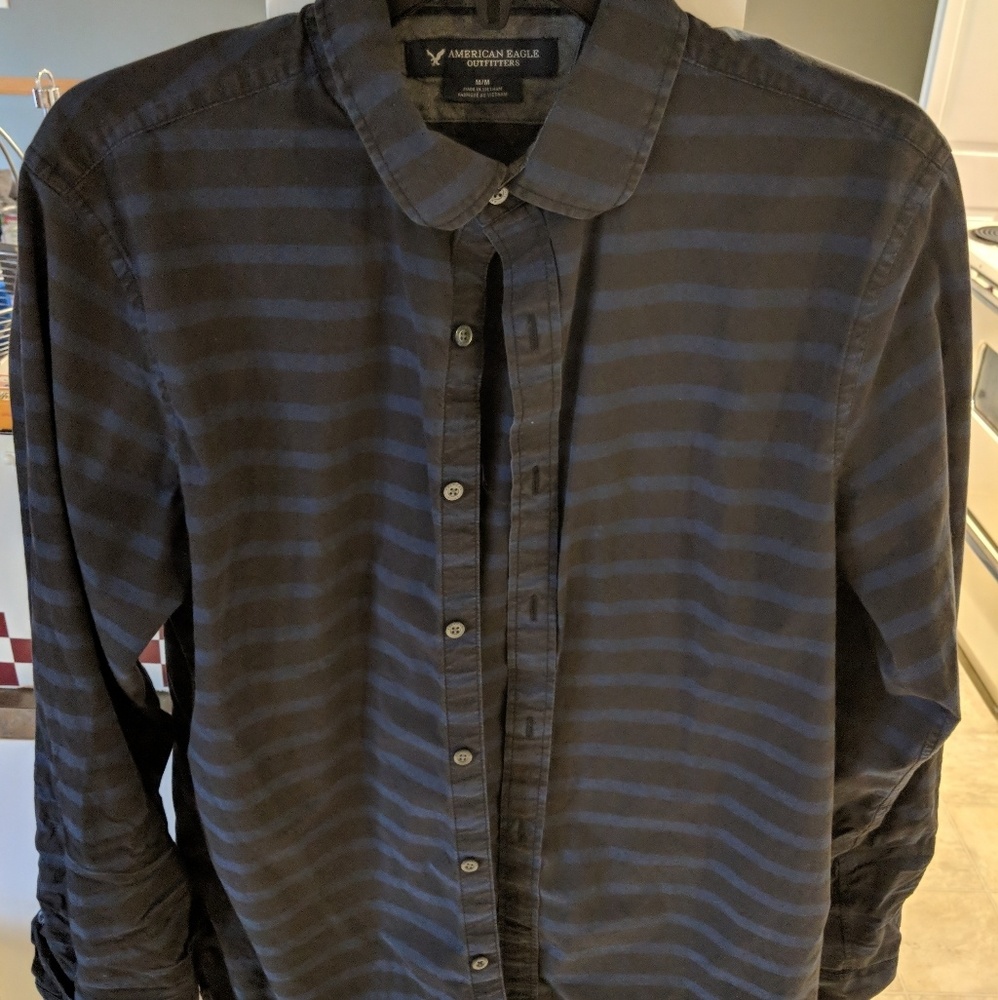American Eagle Outfitters Button Down
